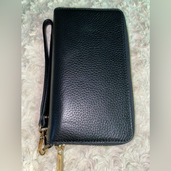 SALE! Michael Kors Large Jet Set Travel Phone Wristlet NEW WITH TAGS - Picture 3 of 16